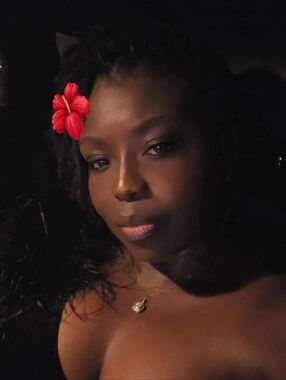 Meet your Posher, Neka